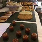 ホテル Logis Restaurant Le Lascaux 3*