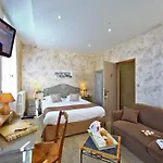 Logis Restaurant Le Lascaux Hotel