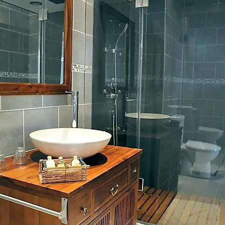 Hotel Logis Restaurant Le Lascaux